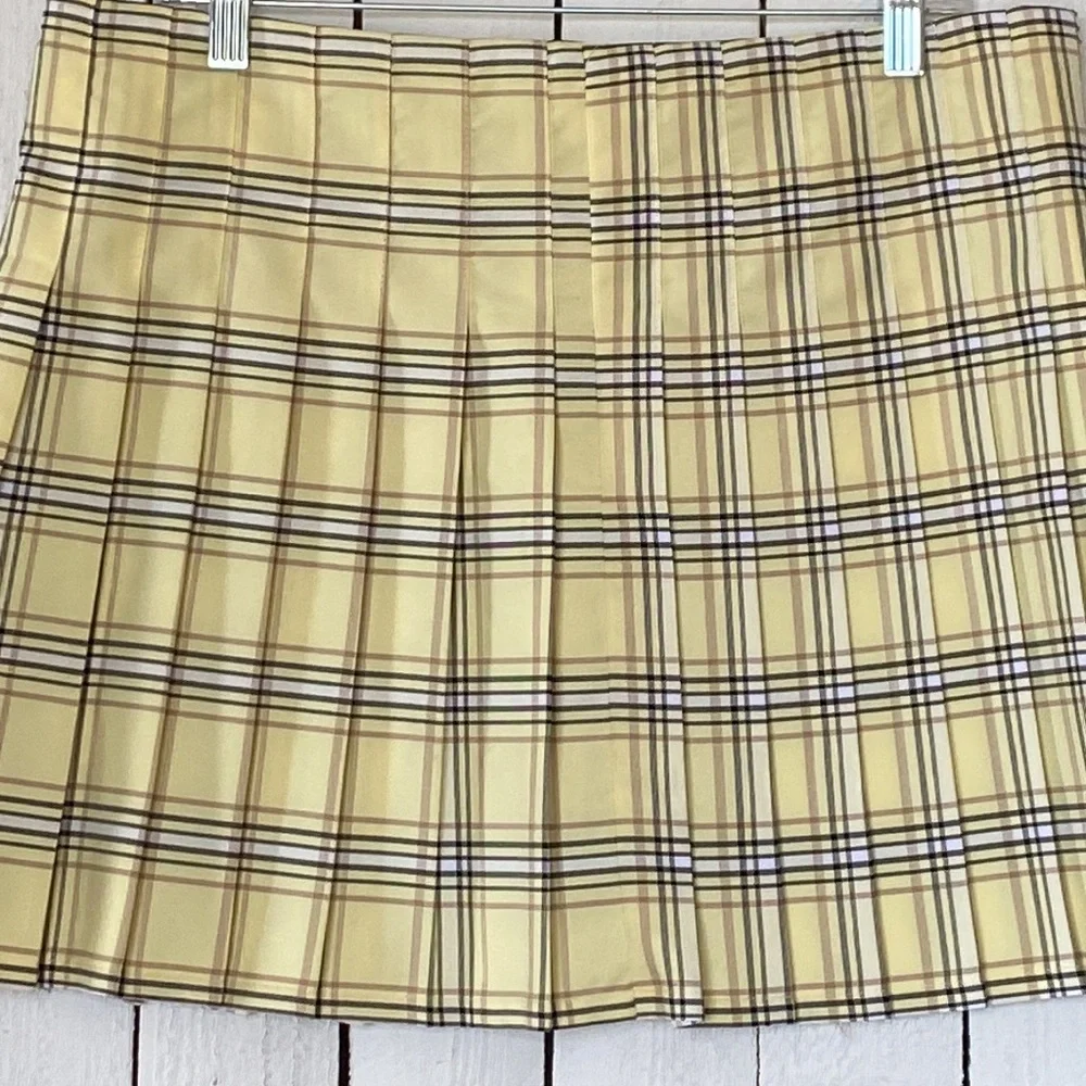 Tennis Skirt - Picture 4 of 12